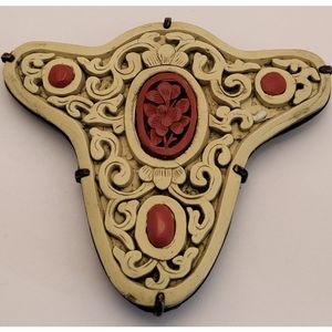 Chinese Export Silver Vintage Deco Era White and Ren Cinnabar Sweater Clip